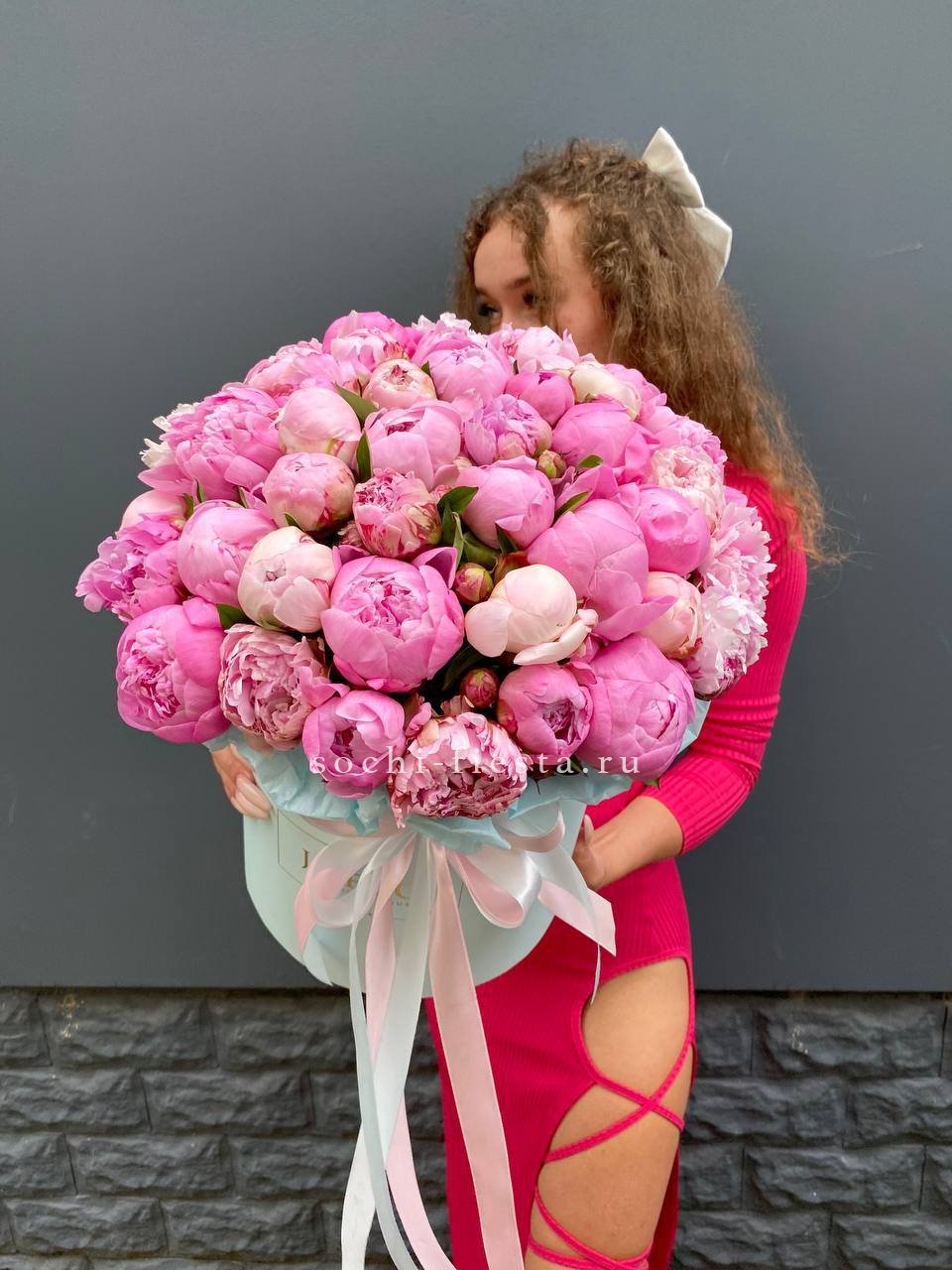 25 пионов