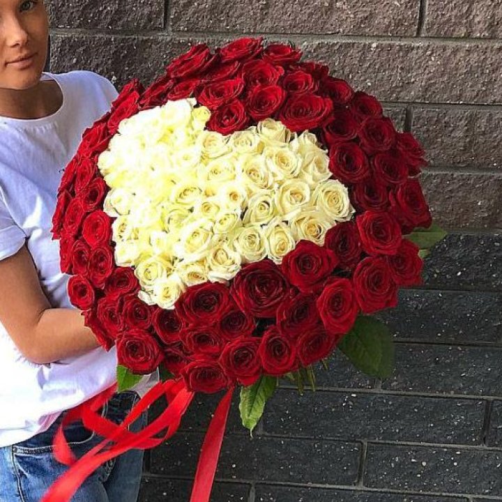 101 роза "Сердце" в Сиде
